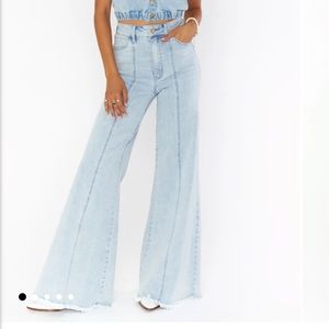 SHOW ME YOUR MUMU FLARED JEANS